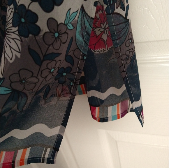 Coldwater Creek Floral Silk Tunic Size Small - Picture 8 of 9